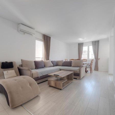 Family Three Bedroom Apartment Brando Budva Eksteriør bilde
